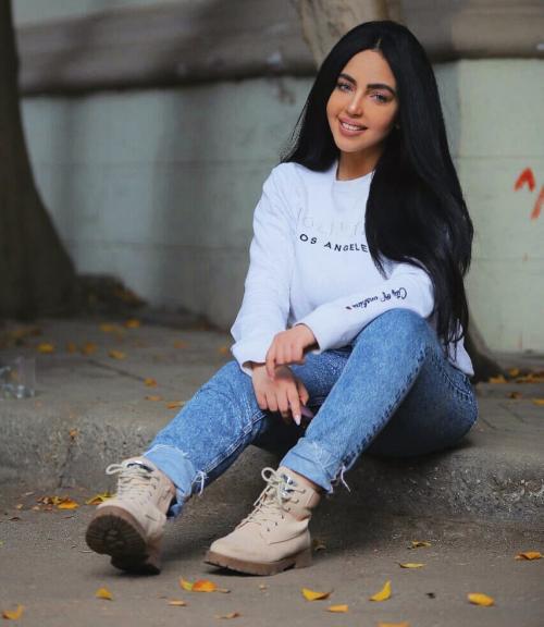 Как сочетать зимнюю обувь с брюками. Сочетания брюк с сапогами