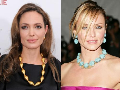 Добавьте блеск к синему брючному костюму с помощью этих бижутерийных идей 06