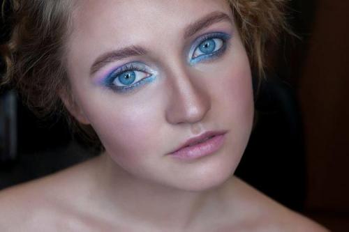 Макияж для голубых глаз 2021. Макияж для голубых глаз: пошаговые уроки (60 фото)