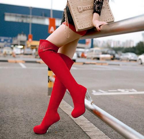 Как выбрать правильный размер замшевых ботфортов без каблука. Основные особенности