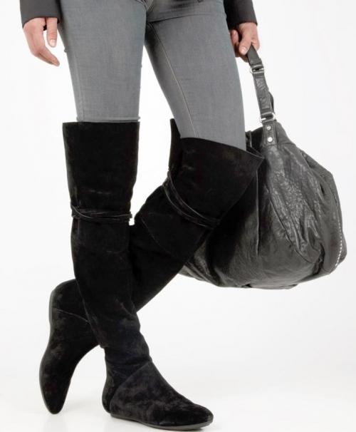 Какие материалы используются для изготовления замшевых ботфортов без каблука. Разнообразие ботфортов-чулок, причины их большой популярности