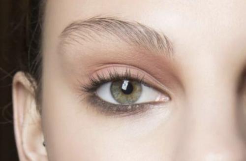Тени под зеленый цвет глаз. Какими тенями красить зеленые глаза?
