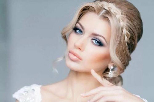 Как подчеркнуть голубизну глаз. Макияж для голубых глаз: пошаговые уроки (60 фото)