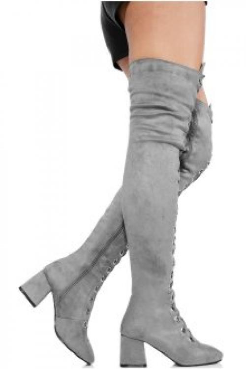 Как сочетать замшевые серые сапоги с пальто. Материал