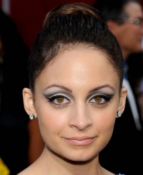 Макияж глаз для выпуклых век. Нюансы создания макияжа