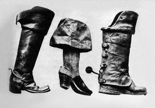 Новые тренды в модных ботфортах осени и зимы 2025 01