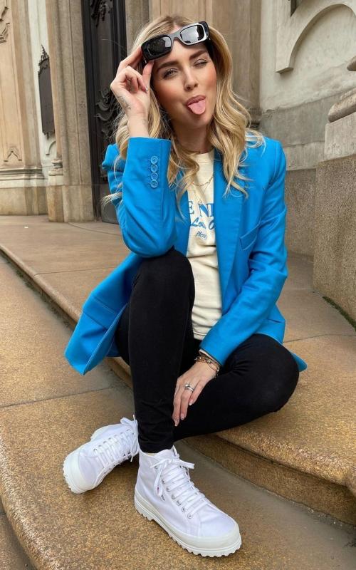 Главные тренды моды осень-зима 2022. Модные тренды осень-зима 2021-2022: цвета и ткани 19