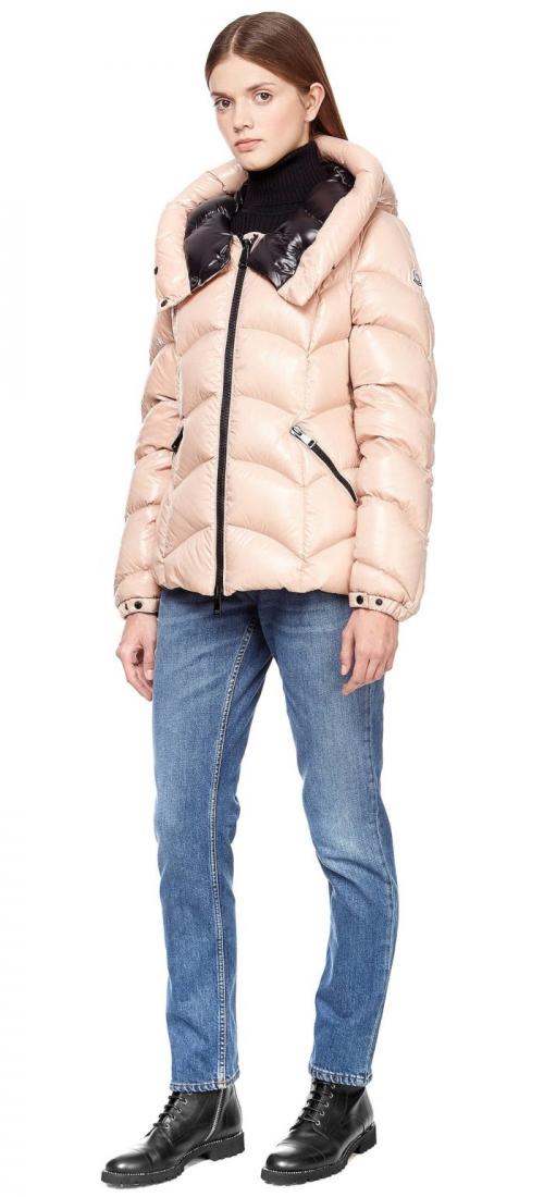 Главные тренды моды осень-зима 2022. Модные тренды осень-зима 2021-2022: цвета и ткани