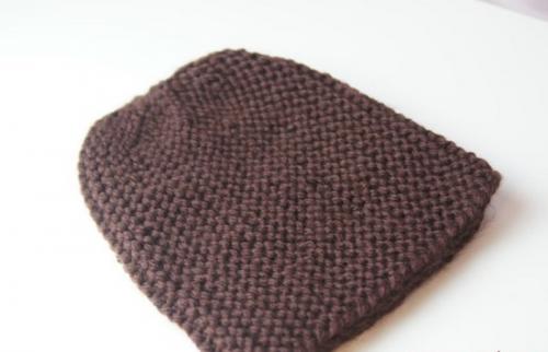 Объемные шапки крупной вязки схемы. Небрежно, практично и стильно — шапка beanie. Учимся ее вязать!