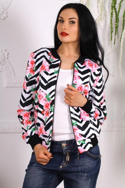 Модные женские куртки в 2022 году. Золотая пятерка весенних трендов 2022