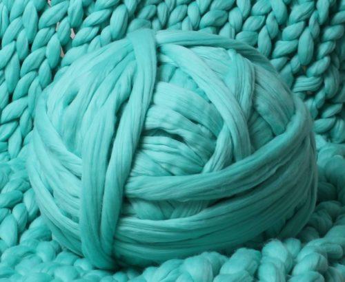 Шапка спицами из толстой пряжи без отворота. Шапка из толстой пряжи спицами