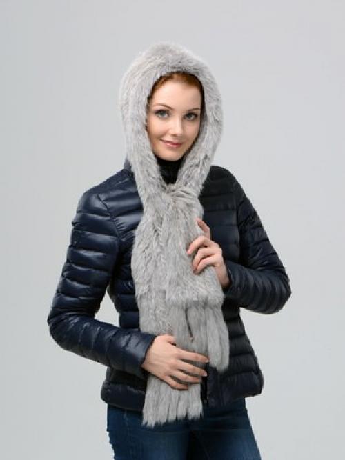 Гид по самым модным шапкам осени-зимы 2023. Модные женские шапки 2023–2024 года: тенденции и новинки 13 Гид по самым модным шапкам осени-зимы 2023. Модные женские шапки 2023–2024 года: тенденции и новинки 13