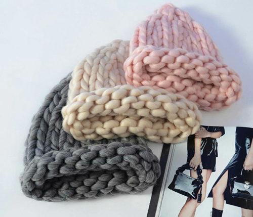 Шапка спицами из толстой пряжи без отворота. Шапка из толстой пряжи спицами