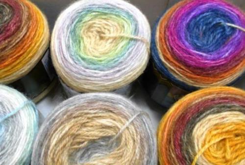 Вязание шапок спицами схемы современные модели. Модные вязаные шапки спицами в 2022-2023 году: виды, схемы и описание