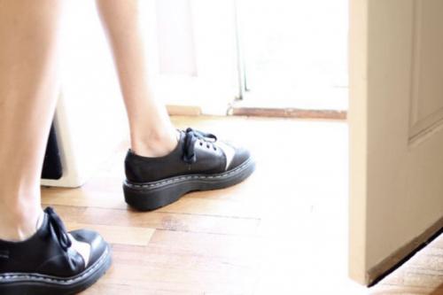 Как разносить тесную или новую обувь. Совет мастера Rendez-Vous: как правильно растянуть обувь в домашних условиях 15 Как разносить тесную или новую обувь. Совет мастера Rendez-Vous: как правильно растянуть обувь в домашних условиях 15