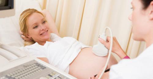 В чем заключается роль специалистов, таких, как гинеколог и эндокринолог, для поддержания здоровья женщины посл.  Bизит к гинекологу-эндокринологу