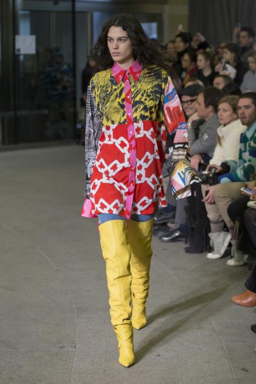 Белые ботфорты носить с чем. Стильные белые сапоги и популярные фасоны 36