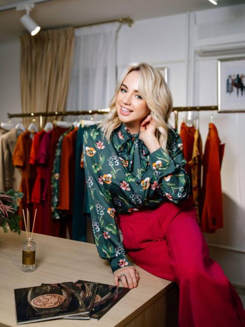 Широкие джинсы с подворотами: главная модная тенденция сезона 06 Широкие джинсы с подворотами: главная модная тенденция сезона 06