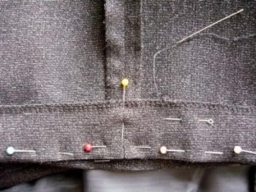 Как сделать подвороты на широких джинсах: простая инструкция 09