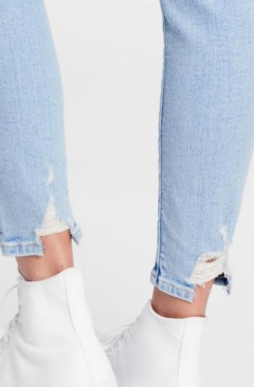 Джинсы женские с подворотами: модная тенденция сезона 17