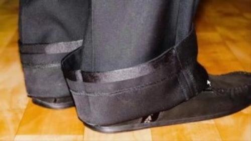 Как сделать подвороты на широких джинсах: простая инструкция 03