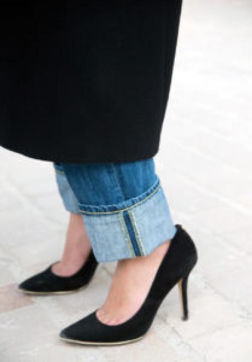 Какие инструменты мне понадобятся для создания подворотов на джинсах. Виды подгибов