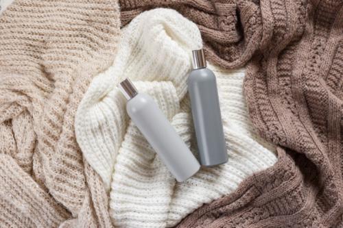 Растянулся свитер, как вернуть форму. Уход за шерстяным свитером: способы ручной и машинной стирки для восстановления формы растянутого изделия