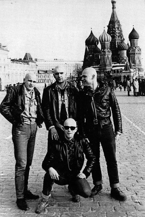 Какие преимущества у джинсов с подворотом внизу. Turnups  Rollups : как подвороты вошли в современную моду