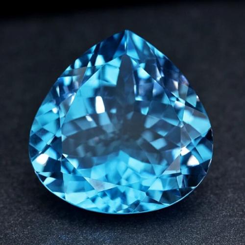 Что такое голубые драгоценные камни. Синие драгоценные камни: послание из прошлого