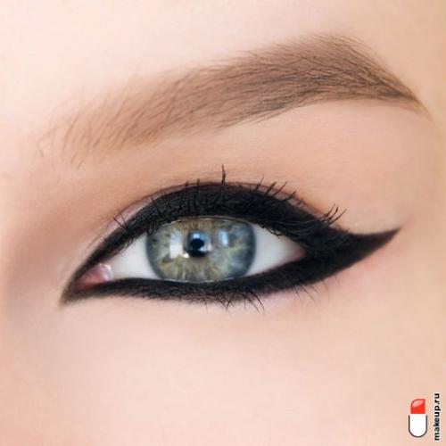 Макияж глаз со стрелками. Макияж со стрелками