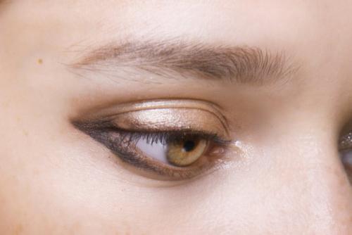 Макияж глаз со стрелками. Макияж со стрелками