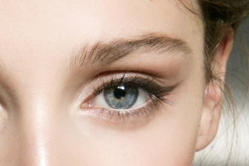 Макияж глаз со стрелками. Макияж со стрелками