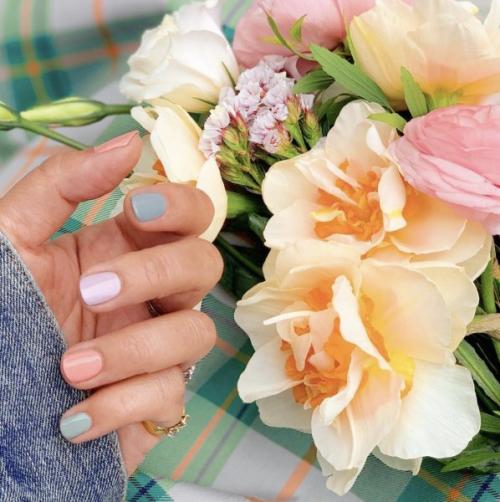 Праймер и база для ногтей отличия. Чем база для ногтей отличается от праймера?