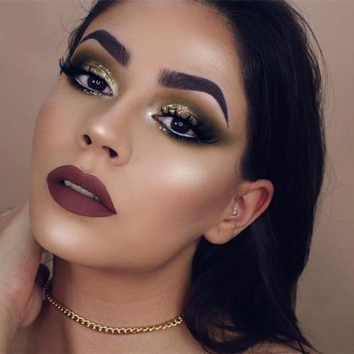 Яркий макияж глаз. Особенности яркого макияжа