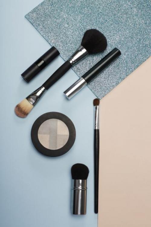 Что нужно для макияжа для начинающих. Самое главное: что нужно для создания макияжа?