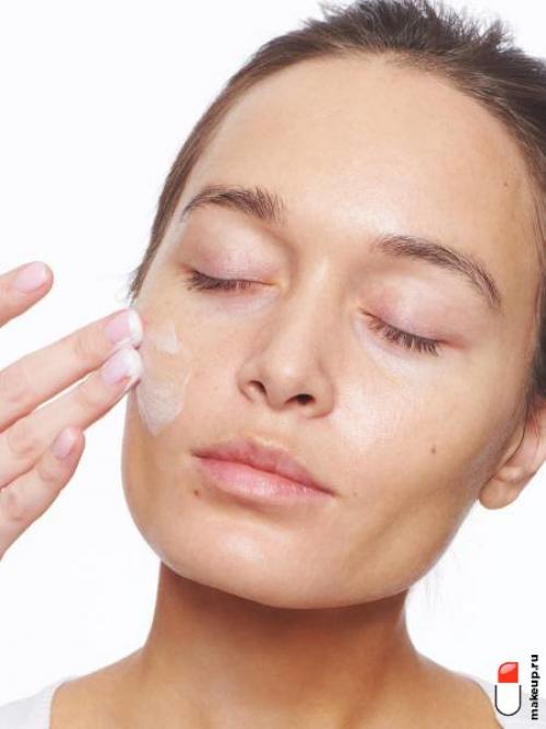 Как наносить макияж глаз. Как правильно наносить макияж? 5 этапов