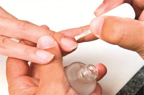 Бескислотный праймер для ногтей. Состав праймера для ногтей